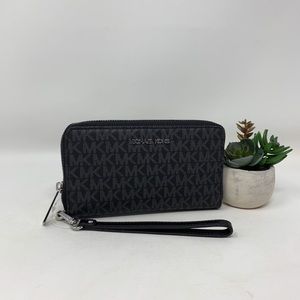 Michael Kors JST Large Flat Phone Wallet